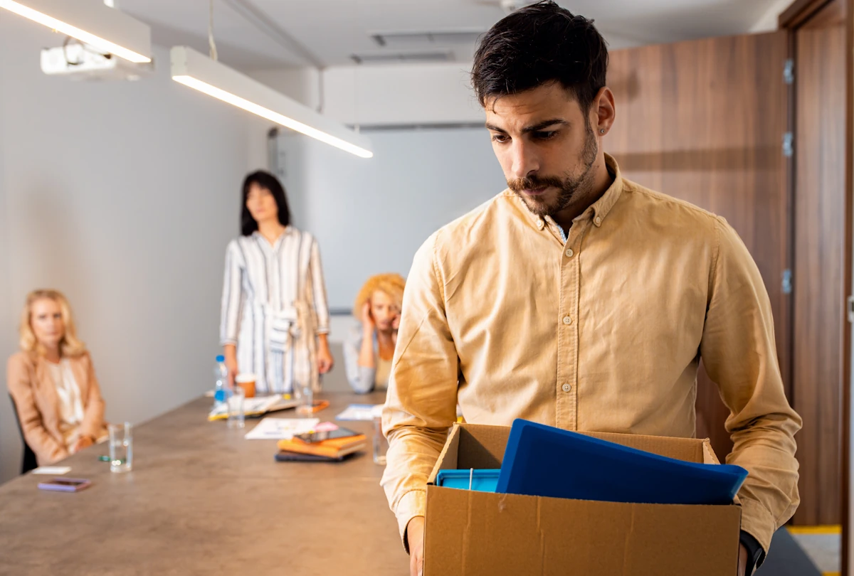 Motifs légaux de rupture de mission intérim par l'employeur en 2025