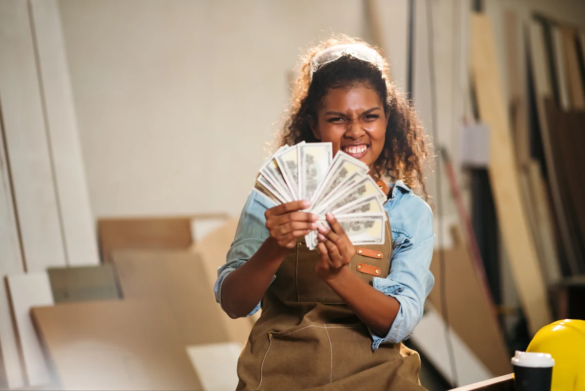 Salaire femme de ménage à son compte selon expérience et volume horaire en 2025