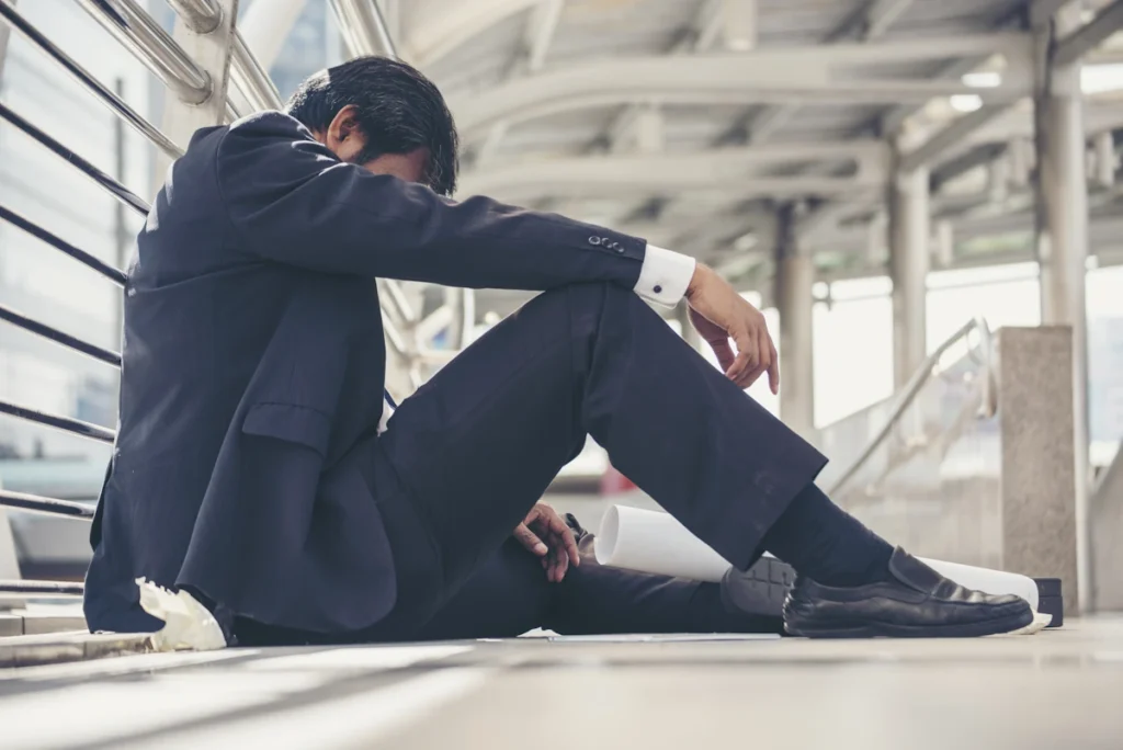 Un homme victime d'un harcèlement moral au travail