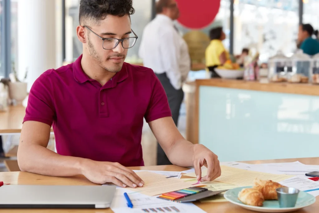 Un salarié qui fait une semaine 4 jours